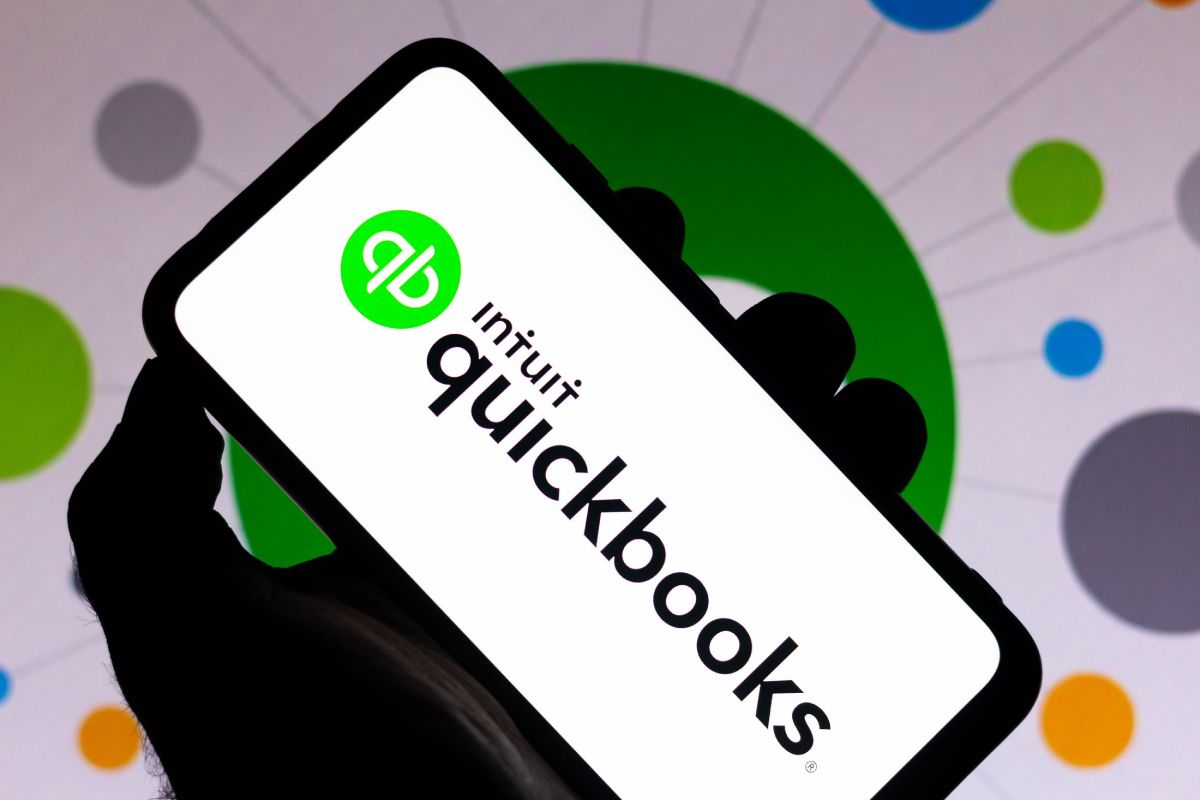 September 23, 2021, Brazil. In this photo illustration the QuickBooks (Intuit) logo seen displayed on a smartphone